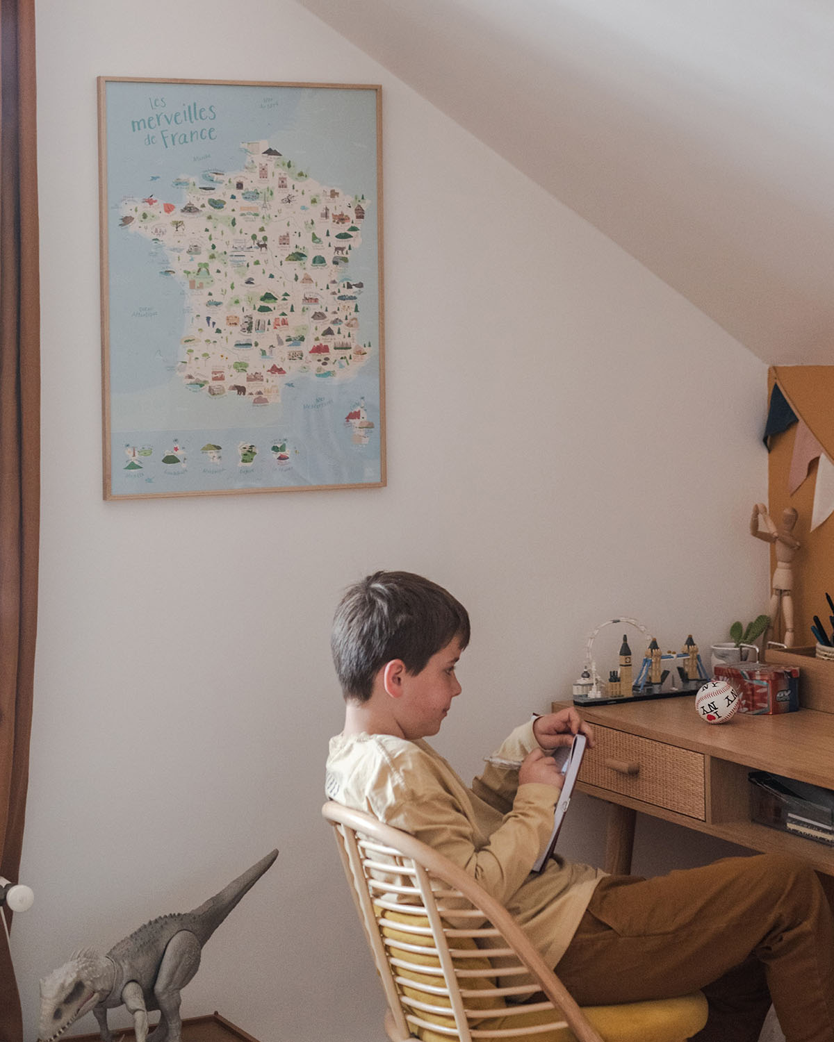 Carte de France, affiche déco colorée, affiche détaillée à explorer, poster illustré pédagogique et géographique chambre enfant