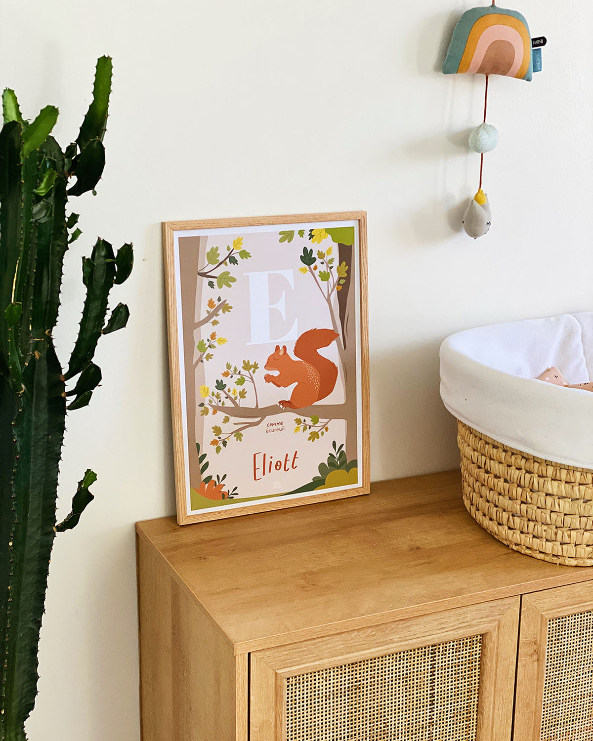 Affiche enfant initiale prénom personnalisé Eliott et écureuil, poster date de naissance, déco unique Papier curieux