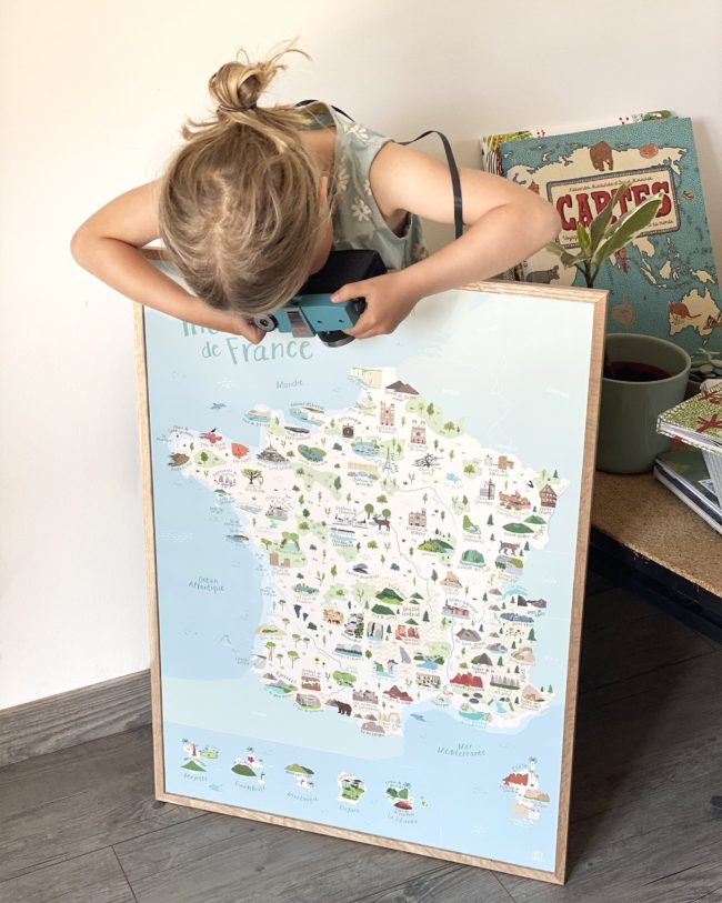 Affiche carte France illustrée enfant géographie découverte